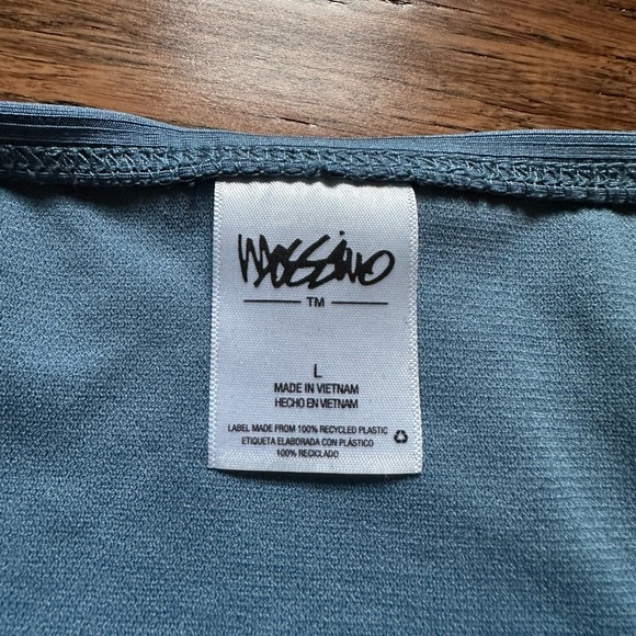 Blue bikini - Picture 3 of 4